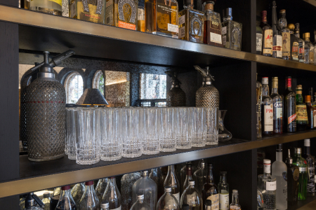 Northern Club - bar close detail-873-716